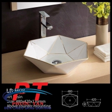 Lavabo kim cương viền vàng M08