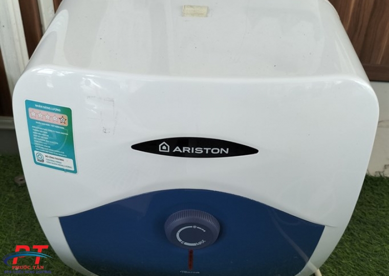 Máy nước nóng Ariston 15L